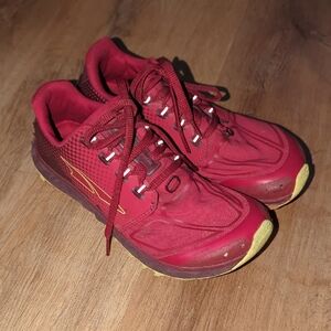 Altra Pink Women's Superior 4.5